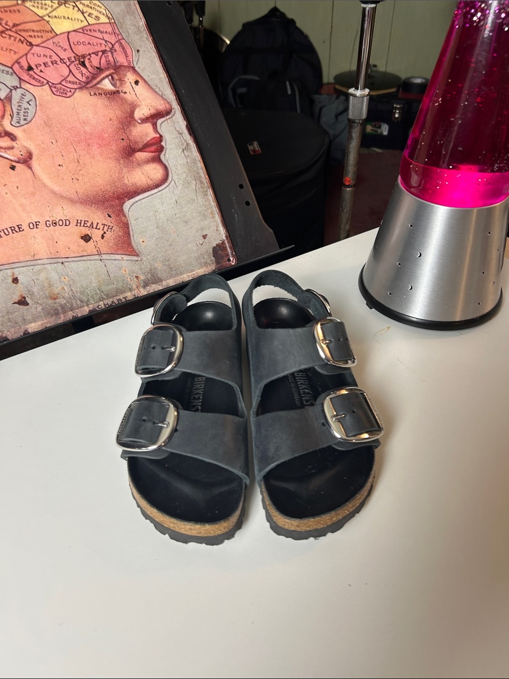 Big Buckle Black Leather Arizona Birkenstocks Size 25 Ladies’ 4/225–Nearly New